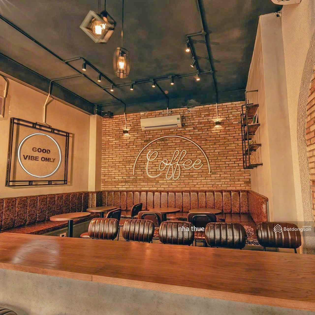 Cần sang lại quán Cafe góc 2 MTD Cô Giang , P.Cô Giang, Quận 1
